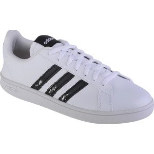 Biele tenisky adidas Grand Court Base Beyond GX5757 Veľkosť: 47 1/3