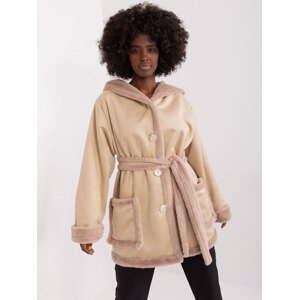 Béžový teplý kabát s kapucňou LK-KR-509459.96P-beige Veľkosť: S/M