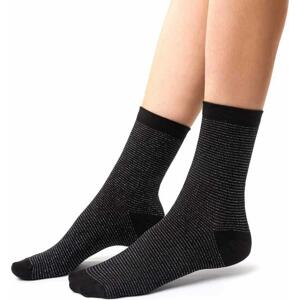 Čierne dámske ponožky s tenkými pruhmi Art.066 GI033, BLACK Veľkosť: 35-37